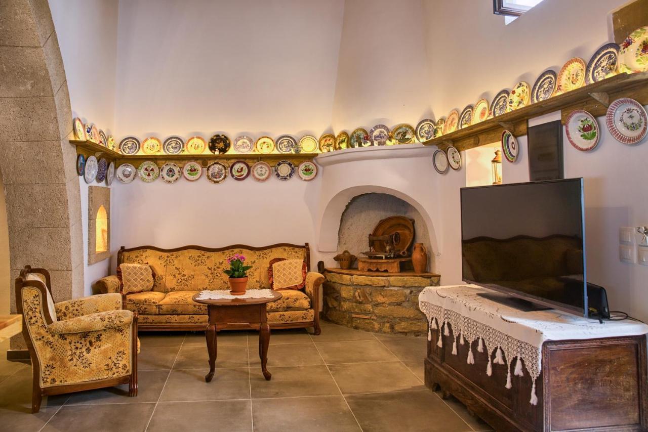 Stone Arch Villa Malona Village Exterior photo